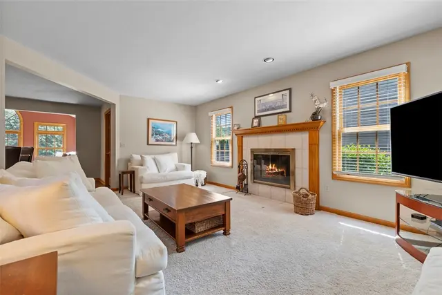 1616 Norman Drive gallery image 33
