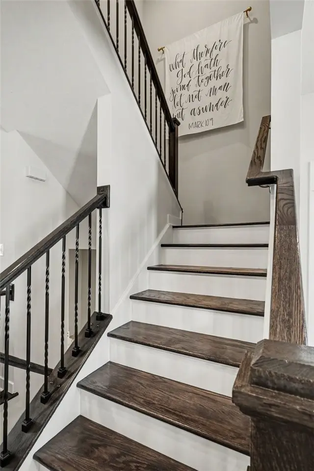 162 Moyer Hill Dr gallery image 3