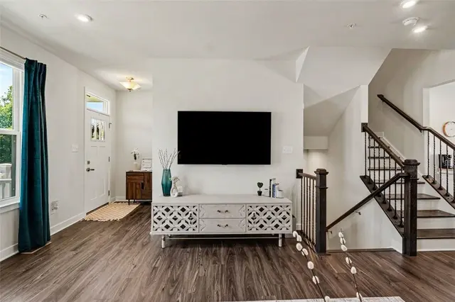 162 Moyer Hill Dr gallery image 5