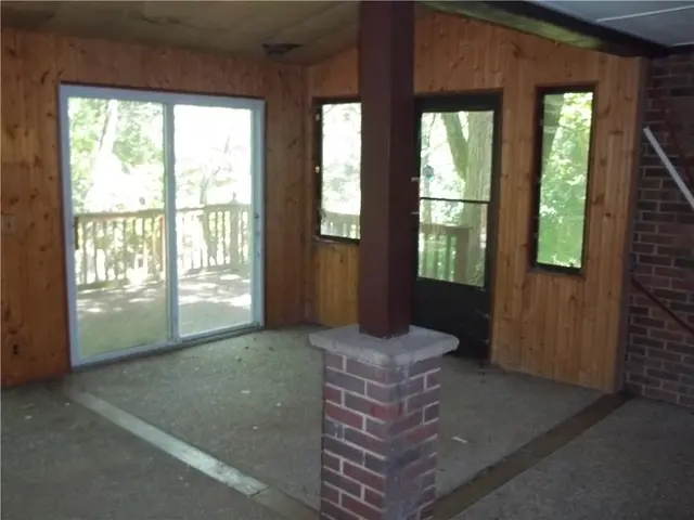 162 Richmond Cir gallery image 10