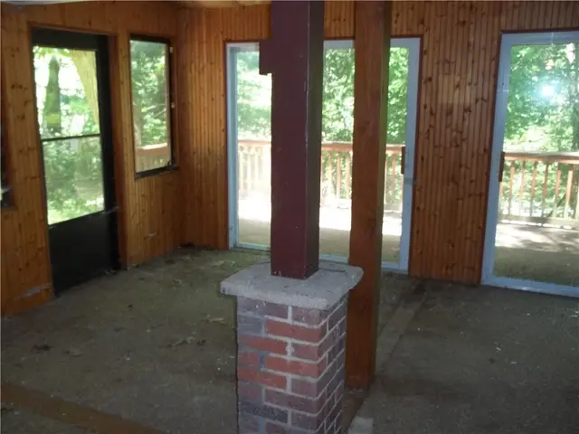 162 Richmond Cir gallery image 11