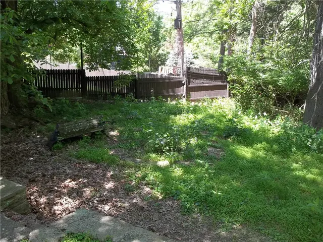 162 Richmond Cir gallery image 14