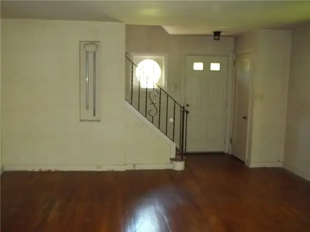 162 Richmond Cir gallery image 21