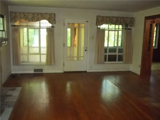 162 Richmond Cir gallery image 22