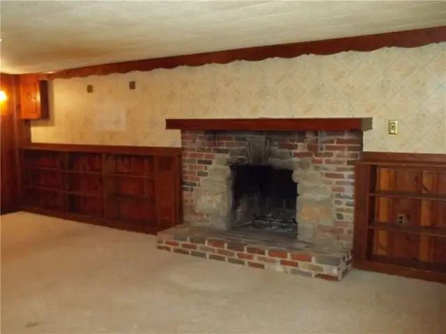 162 Richmond Cir gallery image 29