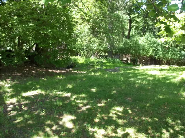 162 Richmond Cir gallery image 33
