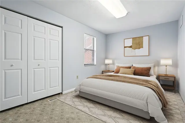 162 Woodhaven Drive gallery image 16