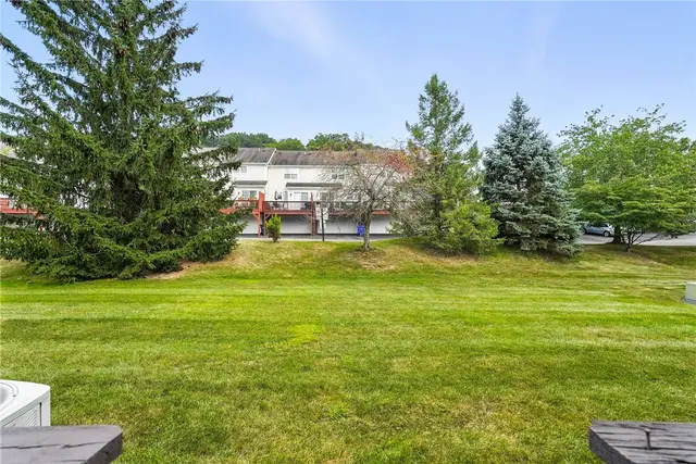162 Woodhaven Drive gallery image 18