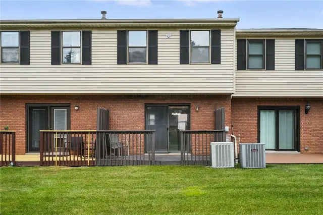 162 Woodhaven Drive gallery image 19