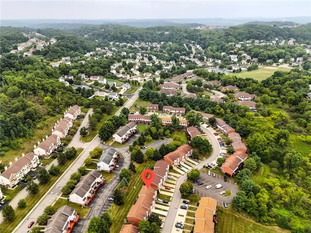 162 Woodhaven Drive gallery image 22