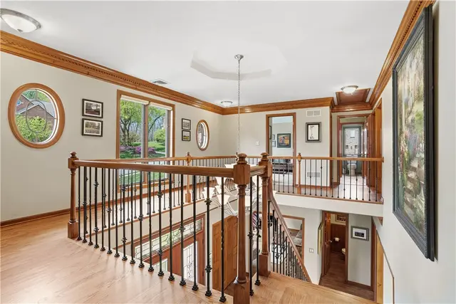 1621 Blackburn Heights Drive gallery image 10