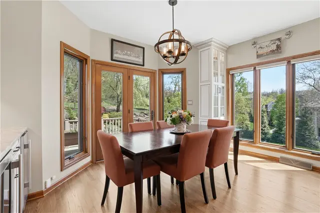 1621 Blackburn Heights Drive gallery image 23