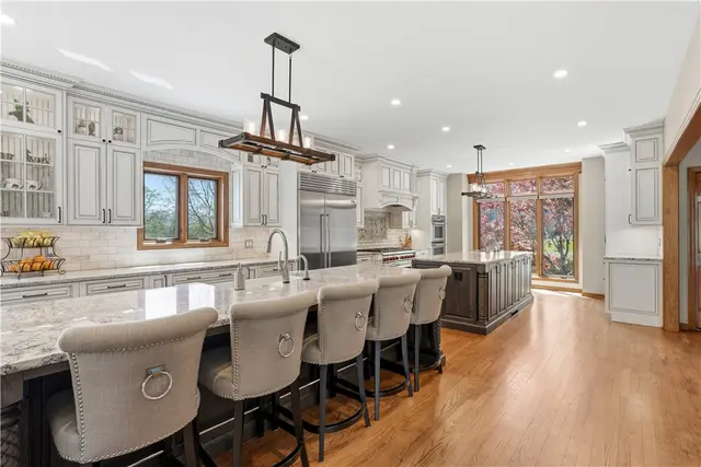 1621 Blackburn Heights Drive gallery image 29