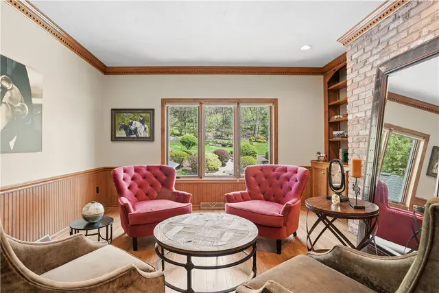 1621 Blackburn Heights Drive gallery image 45