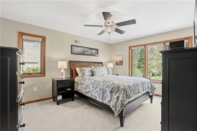 1621 Blackburn Heights Drive gallery image 49