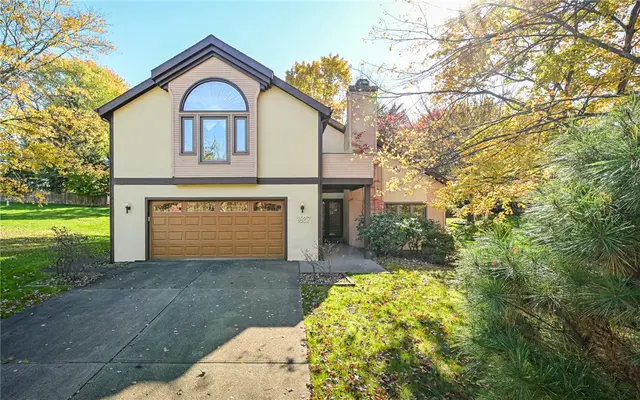 1627 King James Dr gallery image 26