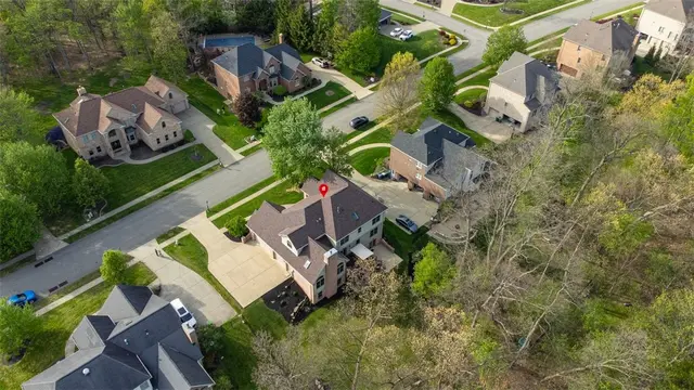 163 Oakview Dr gallery image 10