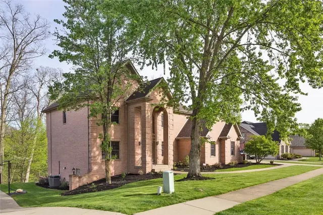 163 Oakview Dr gallery image 22