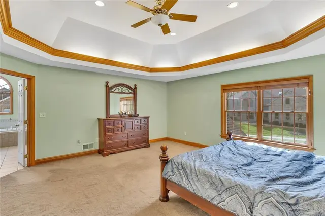 163 Oakview Dr gallery image 25