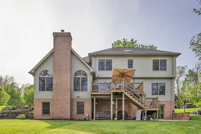 163 Oakview Dr gallery image 37