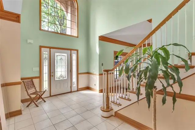 163 Oakview Dr gallery image 38