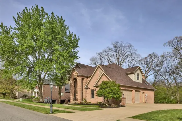 163 Oakview Dr gallery image 46