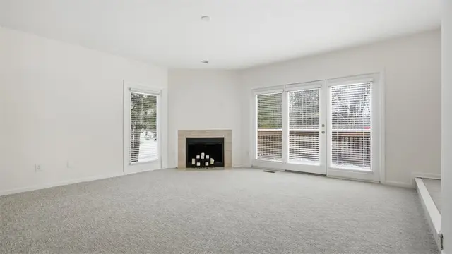 1632 Stone Mansion gallery image 8