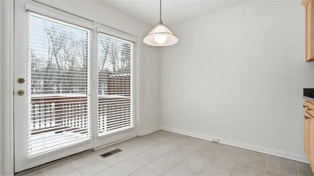1632 Stone Mansion gallery image 21