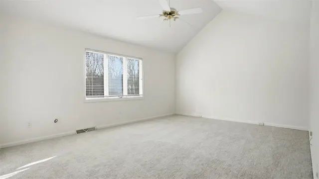 1632 Stone Mansion gallery image 25