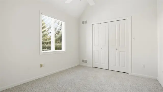 1632 Stone Mansion gallery image 31