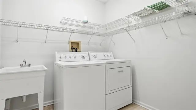 1632 Stone Mansion gallery image 36