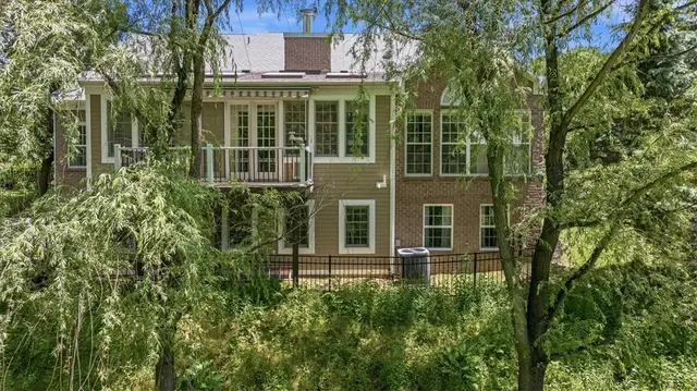 1634 Blackburn Heights DRIVE gallery image 10