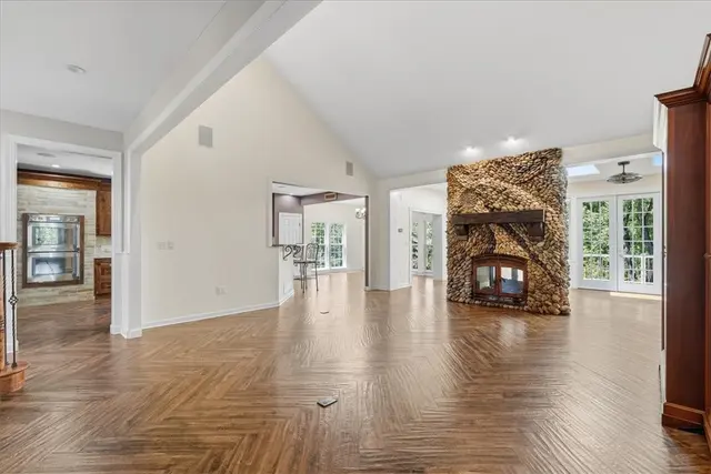 1634 Blackburn Heights DRIVE gallery image 43