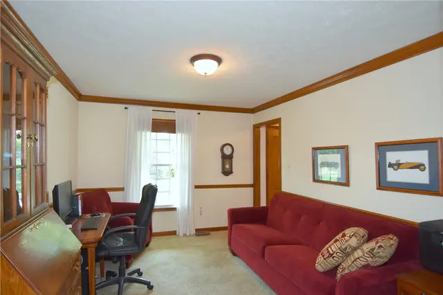 1634 Pinehurst Court gallery image 17
