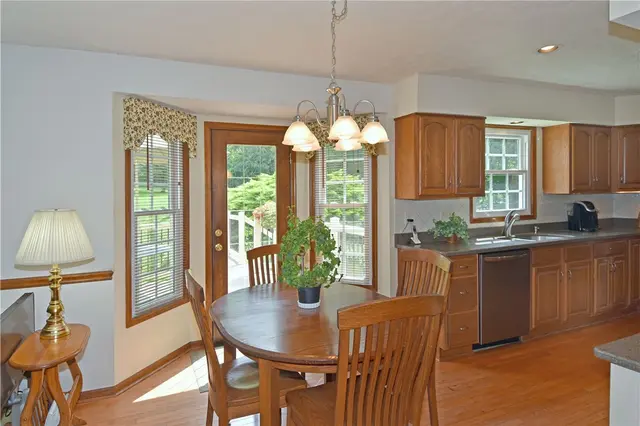 1634 Pinehurst Court gallery image 31