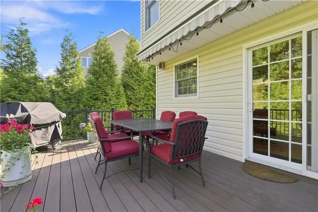 1640 Heritage Dr gallery image 25