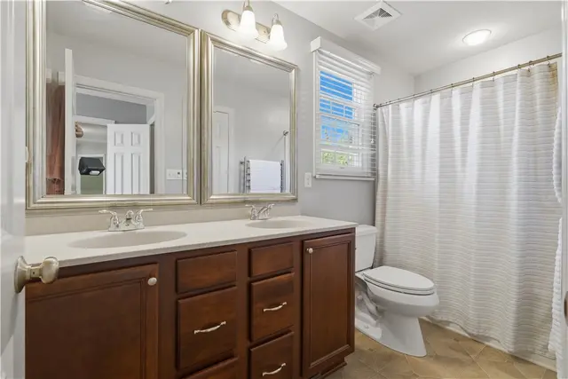 1640 Heritage Dr gallery image 27