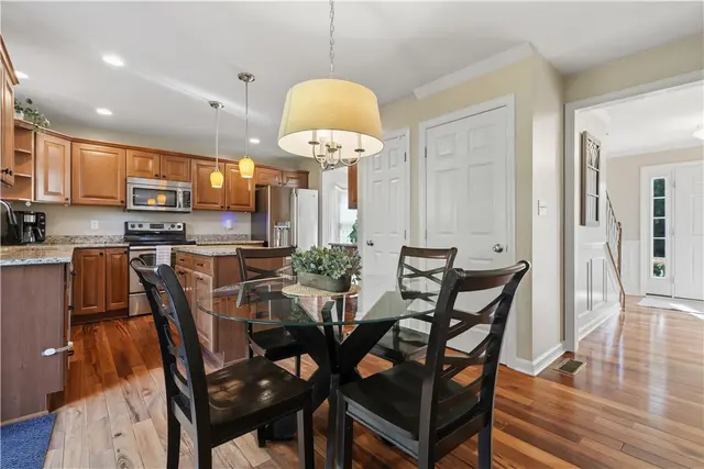 1640 Heritage Dr gallery image 43