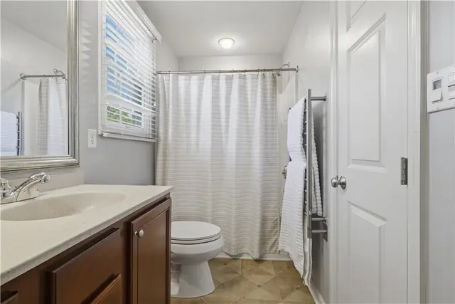 1640 Heritage Dr gallery image 44