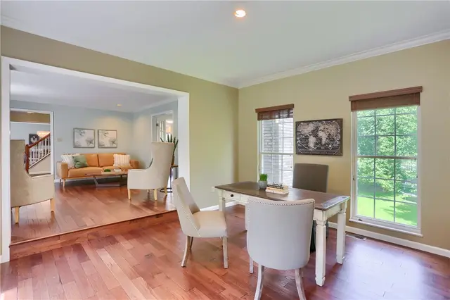 1642 Oakleaf Ln gallery image 24
