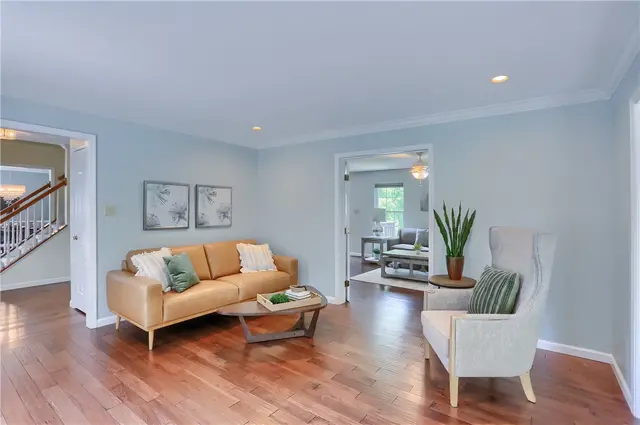 1642 Oakleaf Ln gallery image 29