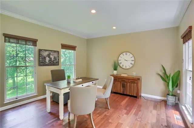 1642 Oakleaf Ln gallery image 40