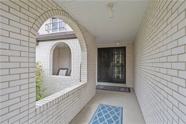 1644 King James Dr gallery image 10