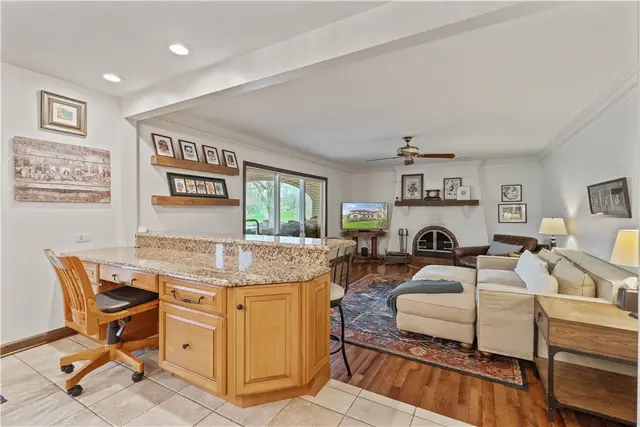 1644 King James Dr gallery image 11