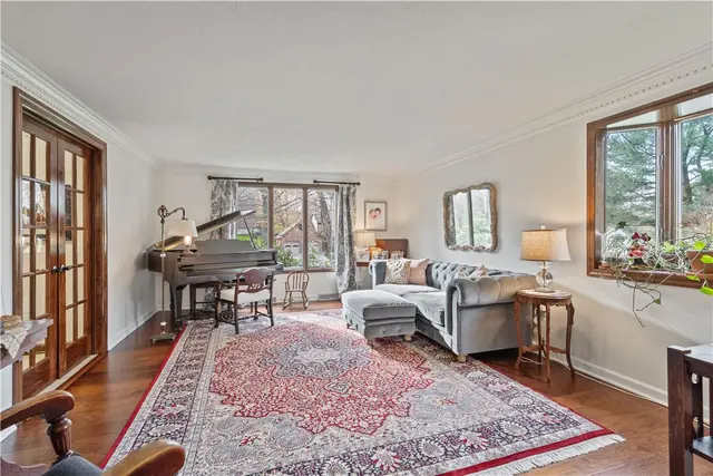 1644 King James Dr gallery image 12
