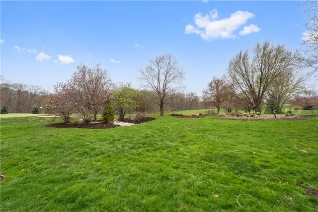 1644 King James Dr gallery image 16