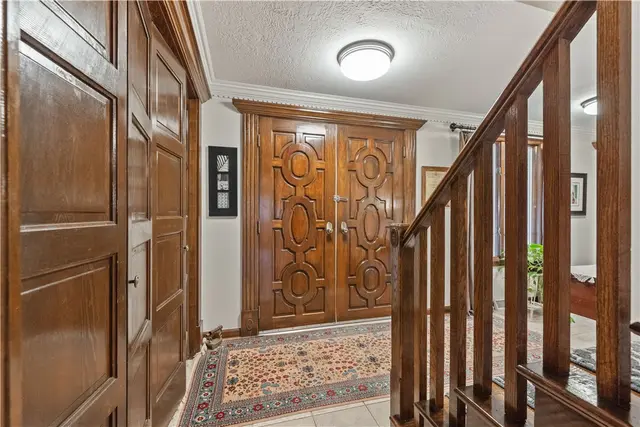 1644 King James Dr gallery image 18