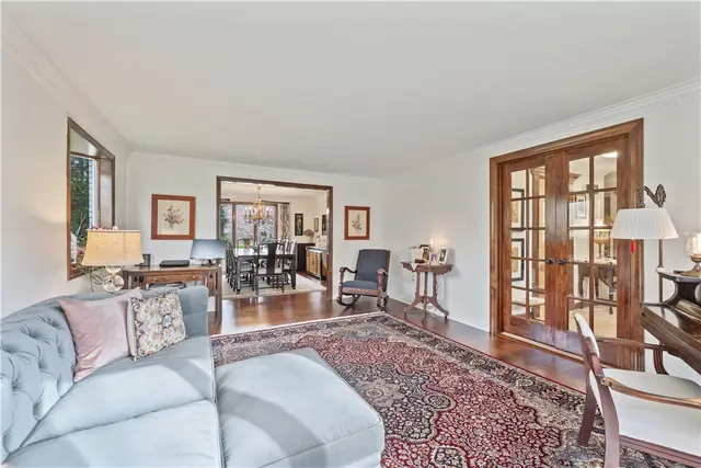 1644 King James Dr gallery image 19