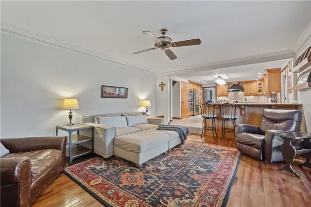1644 King James Dr gallery image 22