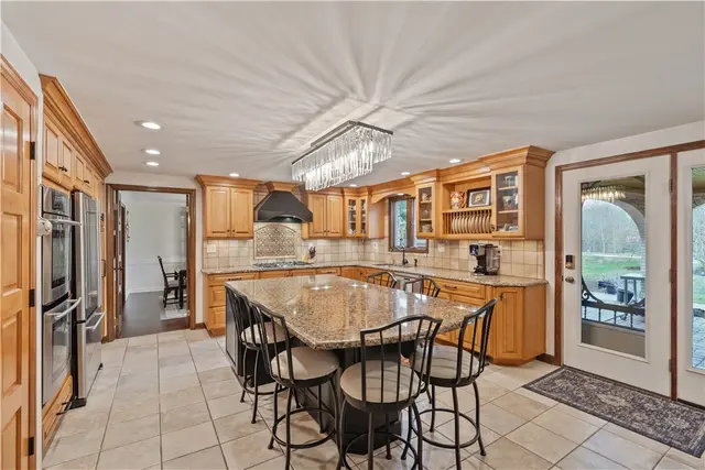 1644 King James Dr gallery image 27